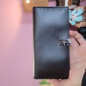 Vintage Gucci Long Leather Wallet
